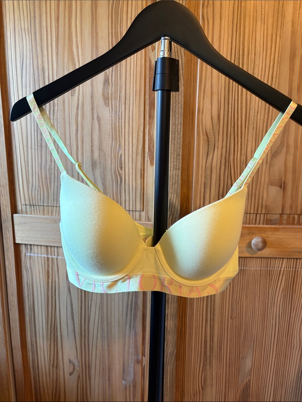 NWOT Victoria's Secret Yellow Tshirt Push Up with Logo Band 34C.